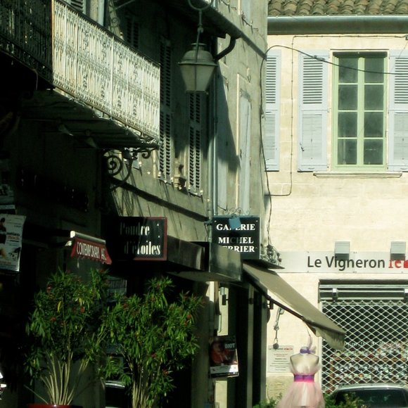 Welcome to @theposhfrock. Like It? Make an Offer! - Picture 1 of 1